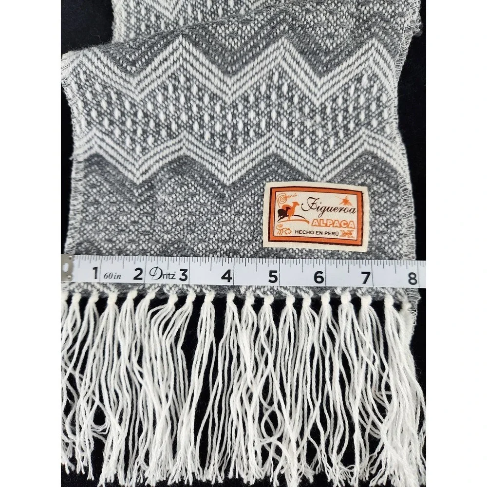 Figueroa genuine alpaca‎ scarf with tassels gray & white